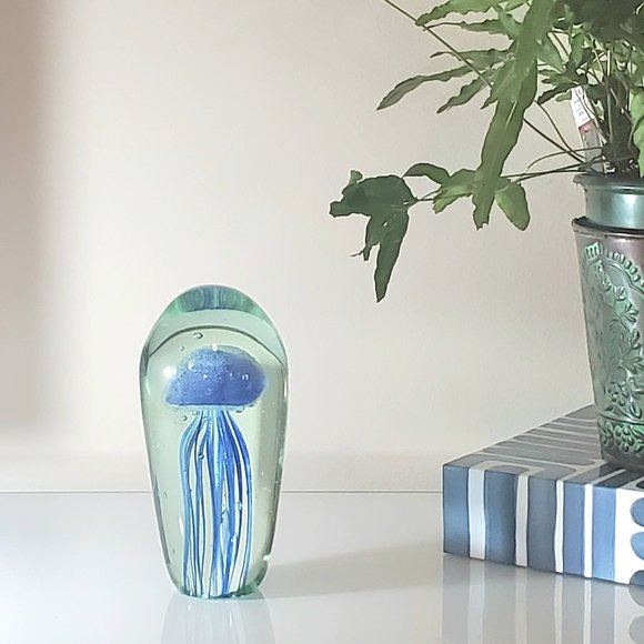 Other - Glass Paperweight Hand Blown, Controlled Bubbles, Jellyfish Figurine Collectible